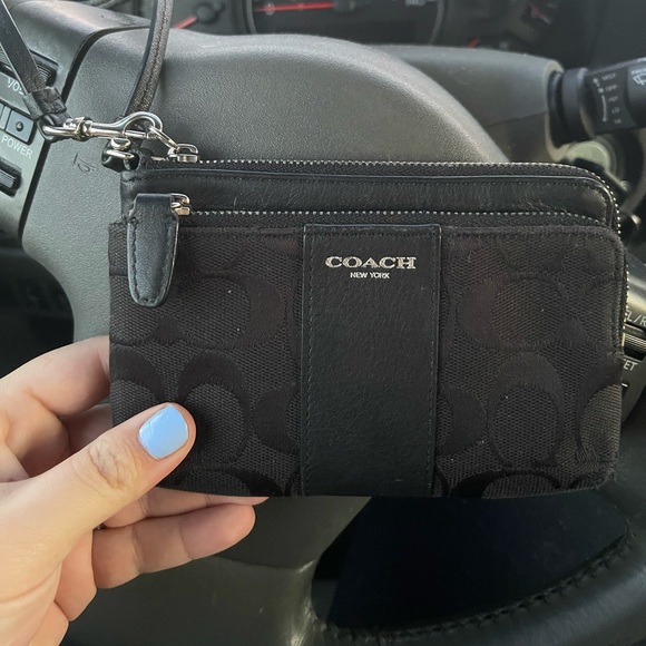 COACH WRISTLET BLACK - Picture 2 of 2